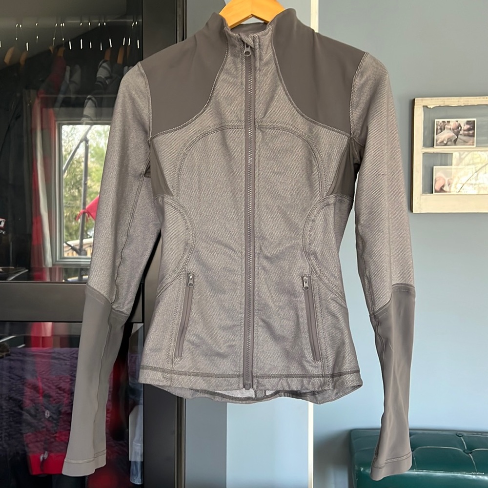 lululemon athletica jacket